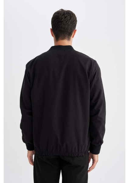 Su İtici Regular Fit Kolej Yaka Fermuarlı Cepli Mevsimlik Baharlık Bomber Mont D7447AX24AU