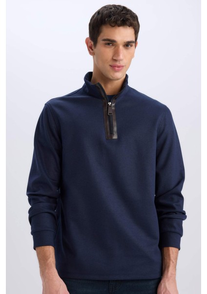 Regular Fit Dik Yaka Yarım Fermuarlı Basic Düz Sweatshirt D7226AX25SP