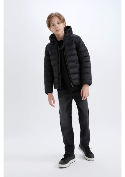 Erkek Çocuk Su Geçirmez Kapüşonlu Fermuarlı Cepli Şişme Mont