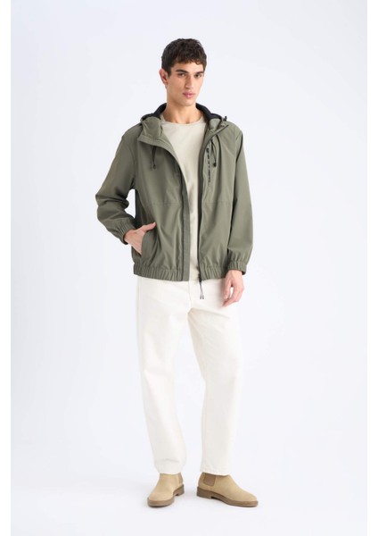 Su İtici Regular Fit Kapüşonlu Fermuarlı Cepli Mevsimlik Baharlık Yağmurluk Mont D7883AX25SP