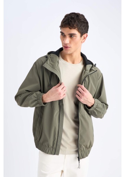 Su İtici Regular Fit Kapüşonlu Fermuarlı Cepli Mevsimlik Baharlık Yağmurluk Mont D7883AX25SP