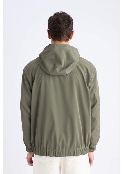 Su İtici Regular Fit Kapüşonlu Fermuarlı Cepli Mevsimlik Baharlık Yağmurluk Mont D7883AX25SP