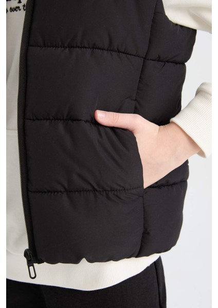 Erkek Çocuk Su Geçirmez Fermuarlı Basic Düz Dik Yaka Yelek D5905A825SP