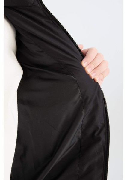 Erkek Çocuk Su Geçirmez Fermuarlı Basic Düz Dik Yaka Yelek D5905A825SP