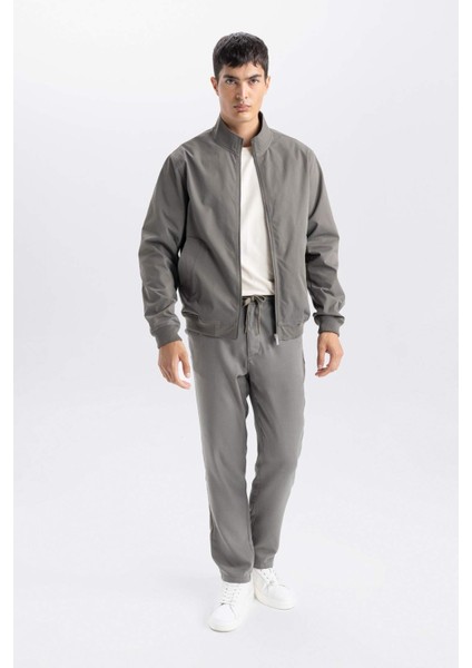 Slim Fit Dar Kesim Dik Yaka Astarlı Fermuarlı Cepli Mevsimlik Baharlık Mont D7338AX25SP