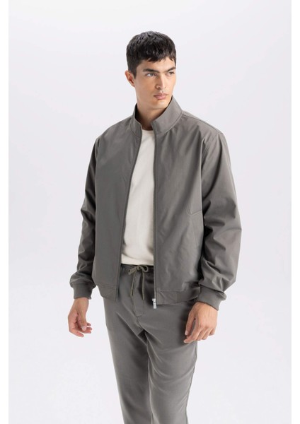 Slim Fit Dar Kesim Dik Yaka Astarlı Fermuarlı Cepli Mevsimlik Baharlık Mont D7338AX25SP