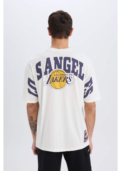 Fit NBA Los Angeles Lakers Oversize Geniş Kalıp Bisiklet Yaka Sırt Baskılı Kısa Kollu Tişört