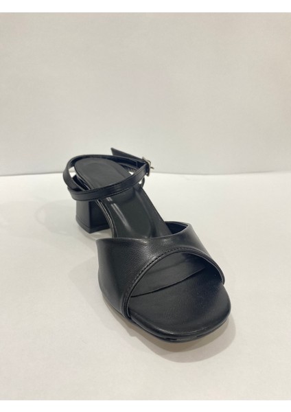 Stiletto Bilekten Bağlamalı Topuklu Kalın Topuklu Ayakkabı Platform Topuk Ince Topuk Sandalet Rugan Ayakkabı Klasik Topuklu Düz Deri Ayakkabı Maskülen Tarz Ayakkabı modelleri