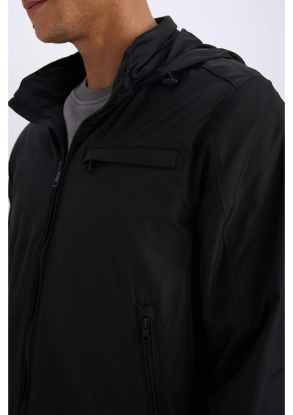 Su İtici Regular Fit Dik Yaka Astarlı Gizli Kapüşonlu Fermuarlı Cepli Mevsimlik Baharlık Mont D7669AX25SP