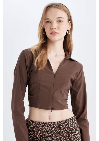 Fitted Vücuda Oturan Gömlek Yaka Fermuarlı Bengalin Uzun Kollu Crop Basic Düz Bluz C5037AX24AU