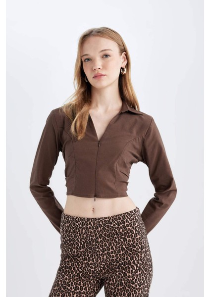 Fitted Vücuda Oturan Gömlek Yaka Fermuarlı Bengalin Uzun Kollu Crop Basic Düz Bluz C5037AX24AU