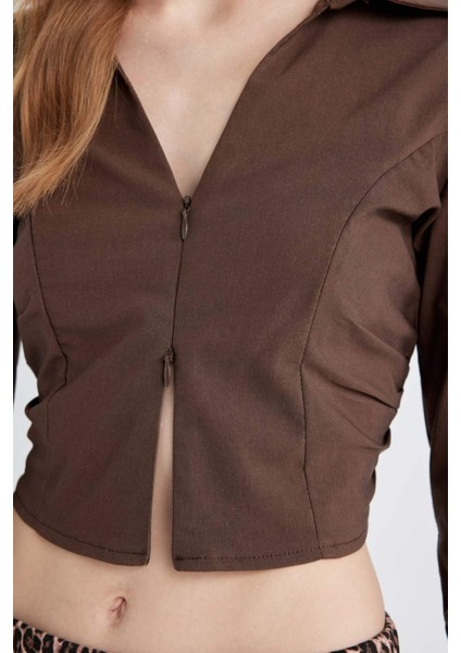 Fitted Vücuda Oturan Gömlek Yaka Fermuarlı Bengalin Uzun Kollu Crop Basic Düz Bluz C5037AX24AU