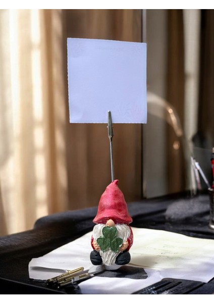 Simli Kırmızı Yonca Tutan Sevimli Şans Cücesi Fotoğraf Not Tutacağı Ofis Masası Tutacak Hediyelik fiyatları