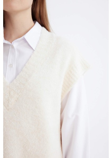 Relax Fit Yarım Balıkçı Yaka Basic Düz Triko Süveter D7489AX24WN