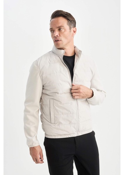 Su Geçirmez Rüzgar Geçirmez Slim Fit Dar Kesim Astarlı Fermuarlı Cepli Mont D7532AX25SP