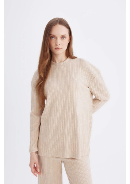 Relax Fit Bisiklet Yaka İçi Yumuşak Tüylü Fitilli Kaşkorse Yırtmaçlı Uzun Kollu Tunik D7436AX24WN