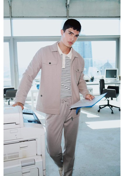 Slim Fit Dar Kesim Astarlı Fermuarlı Cepli Mevsimlik Baharlık Mont D7533AX25SP