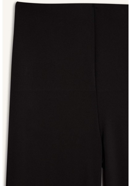 Fit Flare Fit İspanyol Paça Standart Boy Sporcu İnce Pantolon D7197AX25SP