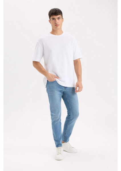 Slim Tapered Fit Dar Kalıp Normal Bel Daralan Paça Jean Pantolon D8745AX24AU