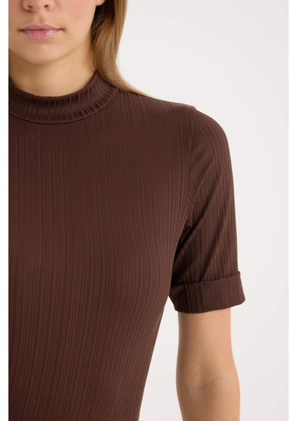 Regular Fit Yarım Balıkçı Yaka Fitilli Kaşkorse Kısa Kollu Tişört B1177AX25SP