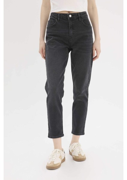 Lina Comfort Mom Normal Bel Düz Paça Jean Kar Yıkamalı Pantolon D7944AX25SP