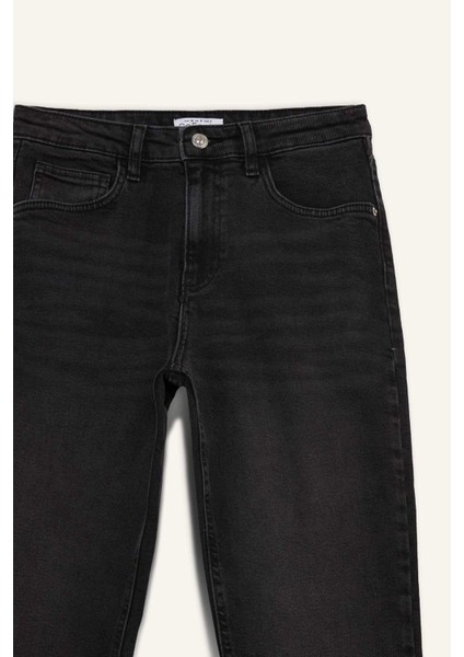 Lina Comfort Mom Normal Bel Düz Paça Jean Kar Yıkamalı Pantolon D7944AX25SP