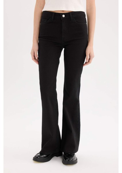 Mia Yüksek Bel Düz Paça Cepli Jean Pantolon D6639AX25SP