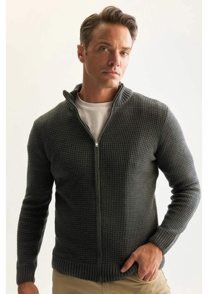 Lacivert Standart Fit Normal Kesim Yarım Balıkçı Yaka Fermuarlı Waffle Hırka