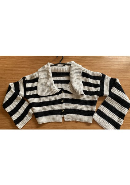 Selanik Düğmeli Crop Hırka fiyatları