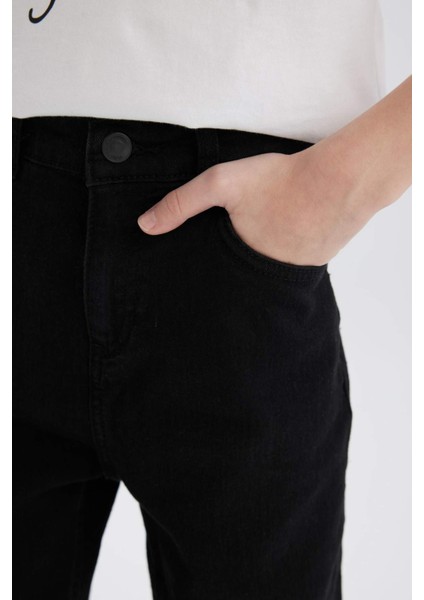 Erkek Çocuk Straight Fit Standart Paça Basic Düz Jean Pantolon B5445A825SM