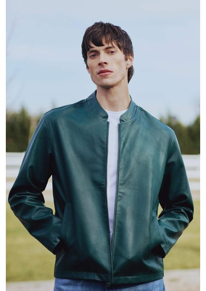 Su İtici Slim Fit Dar Kesim Dik Yaka Fermuarlı Suni Der Ceket Mont D8525AX25SP