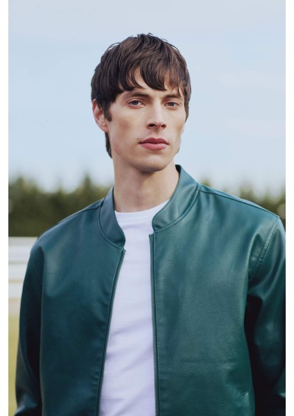 Su İtici Slim Fit Dar Kesim Dik Yaka Fermuarlı Suni Der Ceket Mont D8525AX25SP