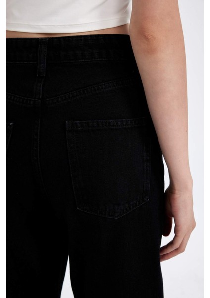 Kısa Geniş Paça Yüksek Bel Crop Jean Pantolon D8356AX24AU
