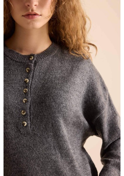 Oversize Geniş Kalıp Düğmeli Yaka Triko Kazak D4913AXNS