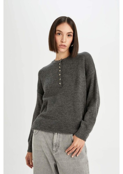 Oversize Geniş Kalıp Düğmeli Yaka Triko Kazak D4913AXNS