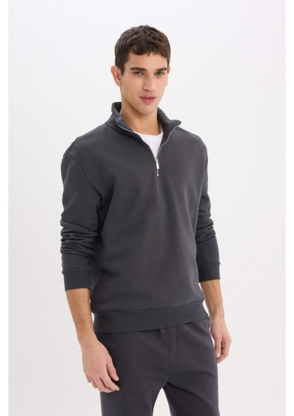 Comfort Regular Fit Rahat Kalıp Fermuarlı Dik Yaka Basic Düz Sweatshirt X7405AZ25SP