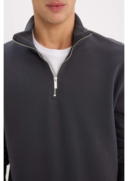 Comfort Regular Fit Rahat Kalıp Fermuarlı Dik Yaka Basic Düz Sweatshirt X7405AZ25SP