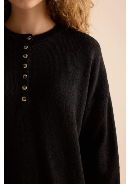 Oversize Geniş Kalıp Düğmeli Yaka Triko Kazak D4913AXNS