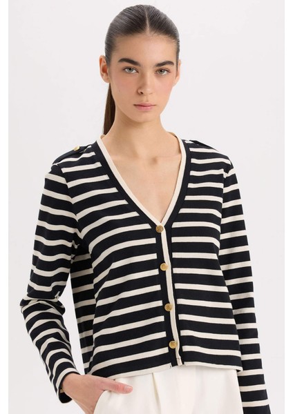 Regular Fit V Yaka Çizgili Fitilli Kaşkorse Düğmeli Hırka D5530AX24AU