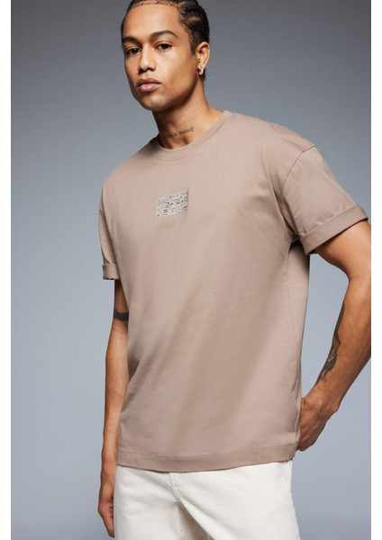 %100 Pamuk Oversize Geniş Kalıp Bisiklet Yaka Sırt Baskılı Kısa Kollu Tişört D9347AX25SP