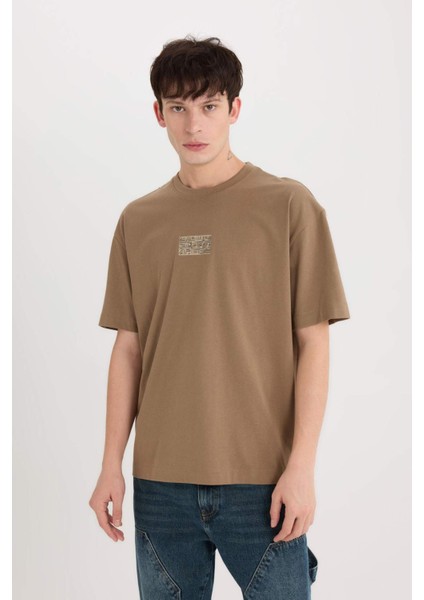 %100 Pamuk Oversize Geniş Kalıp Bisiklet Yaka Sırt Baskılı Kısa Kollu Tişört D9347AX25SP