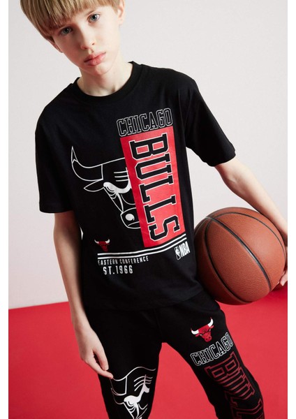 Erkek Çocuk NBA Chicago Bulls Bisiklet Yaka Kısa Kollu Tişört