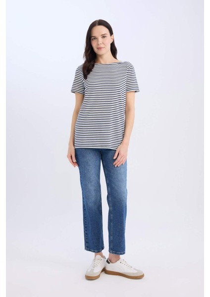 Regular Fit Kayık Yaka Çizgili Kısa Kollu Tişört D4534AX24AU