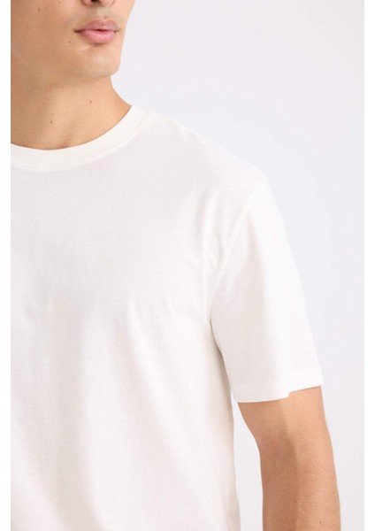 %100 Pamuk New Regular Fit Bisiklet Yaka Basic Düz Kısa Kollu Beyaz Tişört V7699AZ25SP