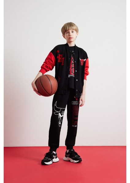 Erkek Çocuk NBA Chicago Bulls Kolej Yaka Çıtçıtlı Sırt Baskılı Bomber Ceket D9556A825SP