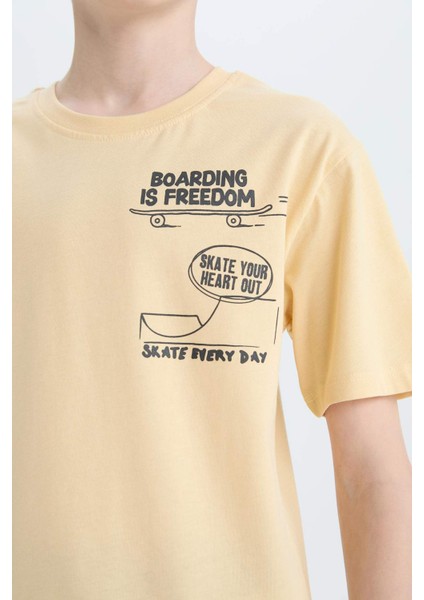 Erkek Çocuk Bisiklet Yaka Baskılı Kısa Kollu Tişört