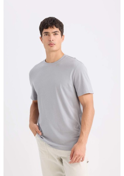 %100 Pamuk New Regular Fit Bisiklet Yaka Basic Düz Kısa Kollu Tişört V7699AZ25SP