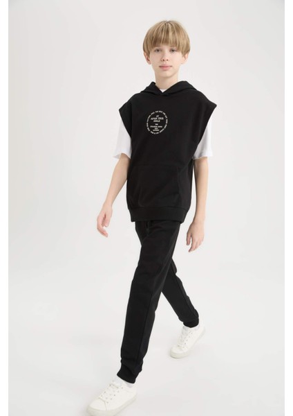 Erkek Çocuk 3'lü Takım Kapüşonlu Kolsuz Baskılı Sweatshirt Kısa Kollu Tişört Beli Paçası Lastikli Eşofman Altı D9912A825SP