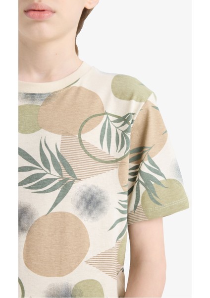 Erkek Çocuk Bisiklet Yaka Desenli Kısa Kollu Tişört