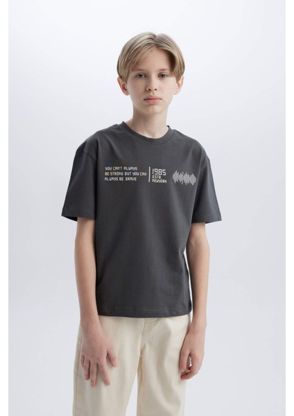 Erkek Çocuk Oversize Geniş Kalıp Bisiklet Yaka Baskılı Kısa Kollu Tişört B6165A825SM